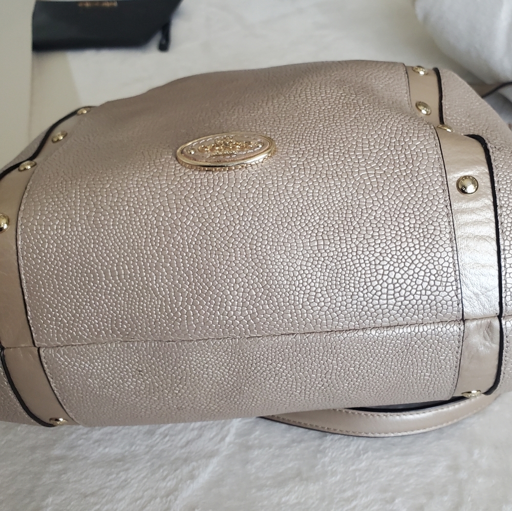 Coach Bag GUC - Picture 5 of 15